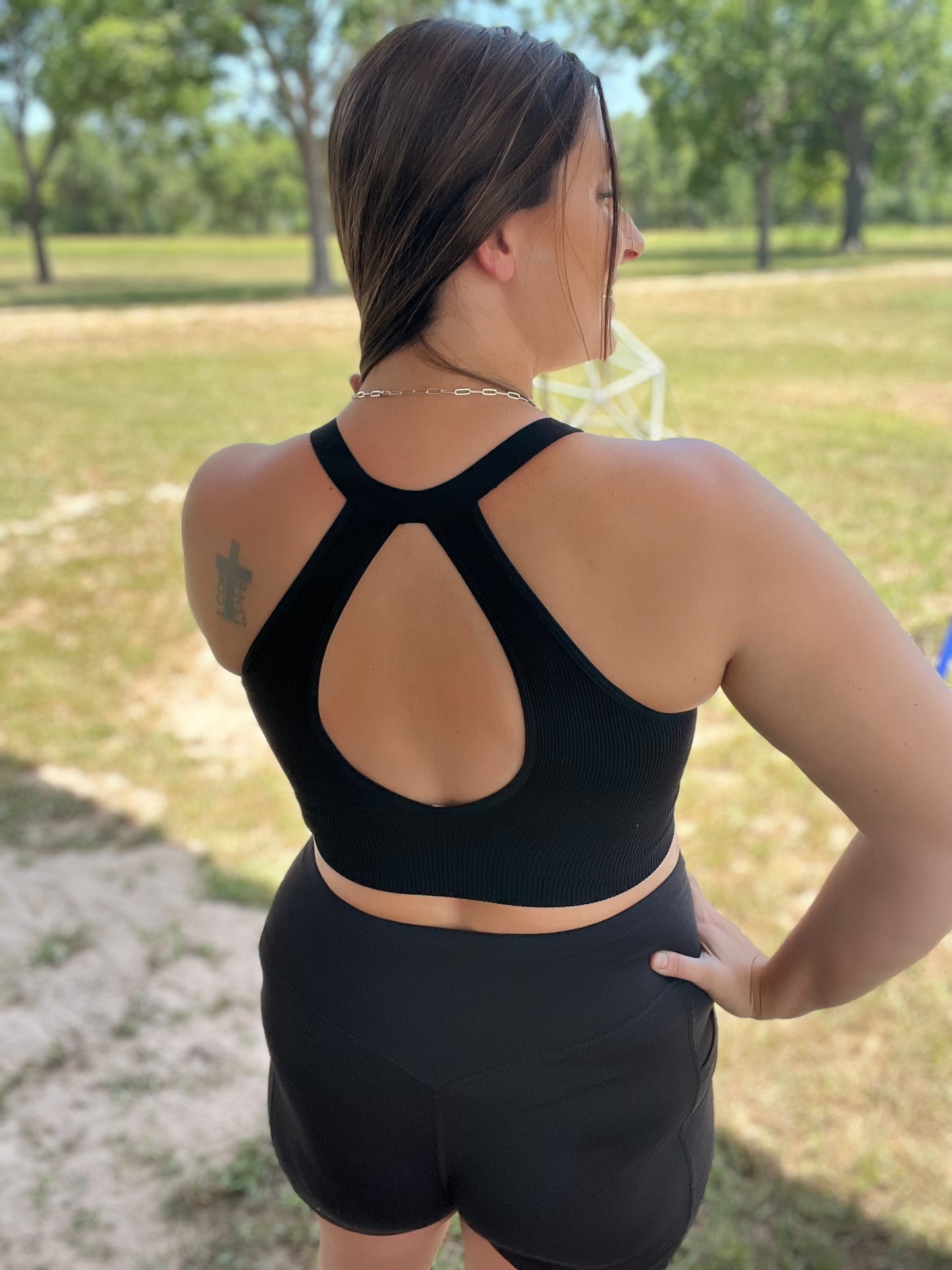 Button Crop Asst