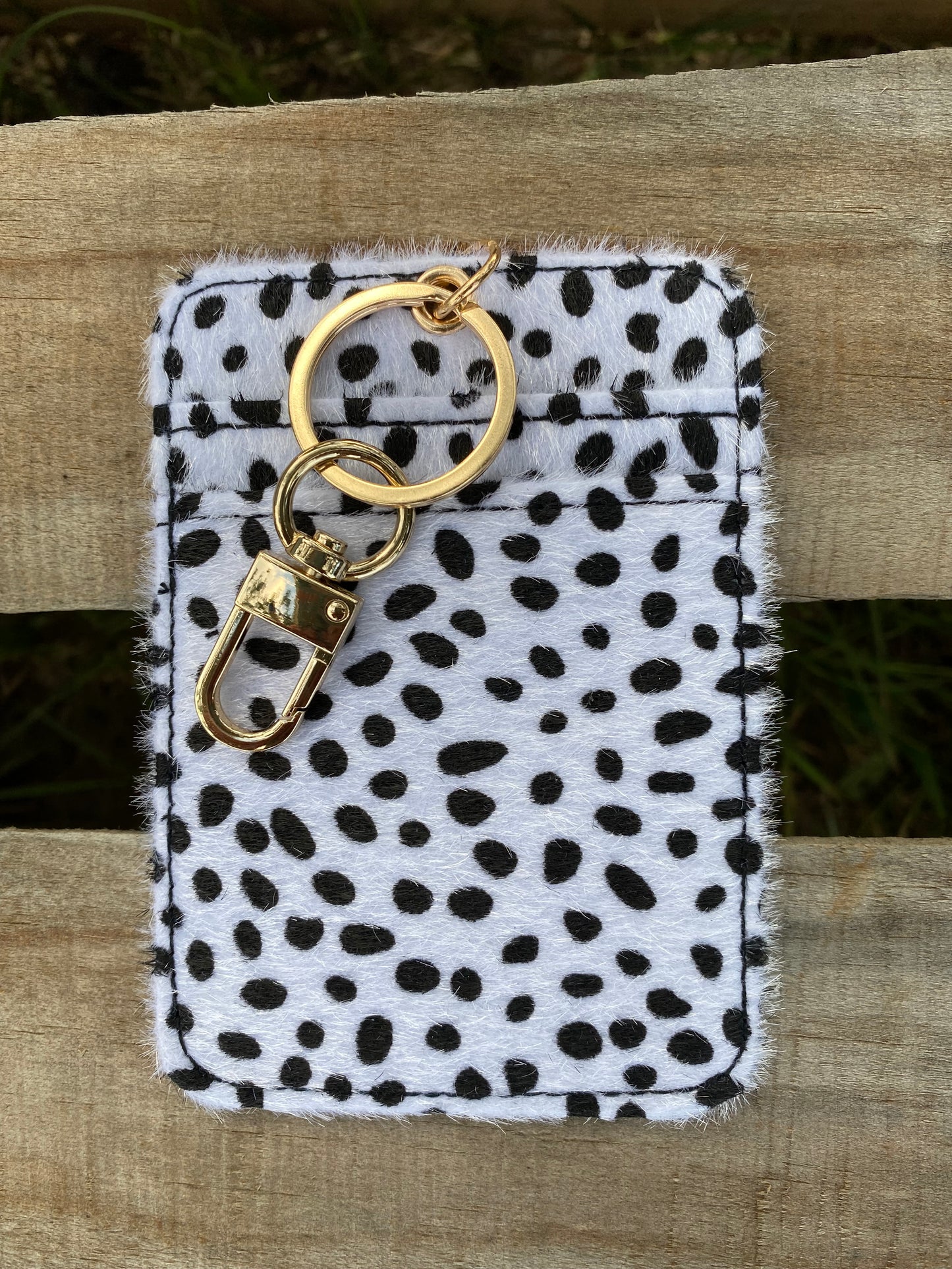 Black/White Leopard Card Holder Keychain